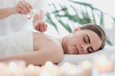 Massage sensuel complet du corps Massage érotique Zonhoven
